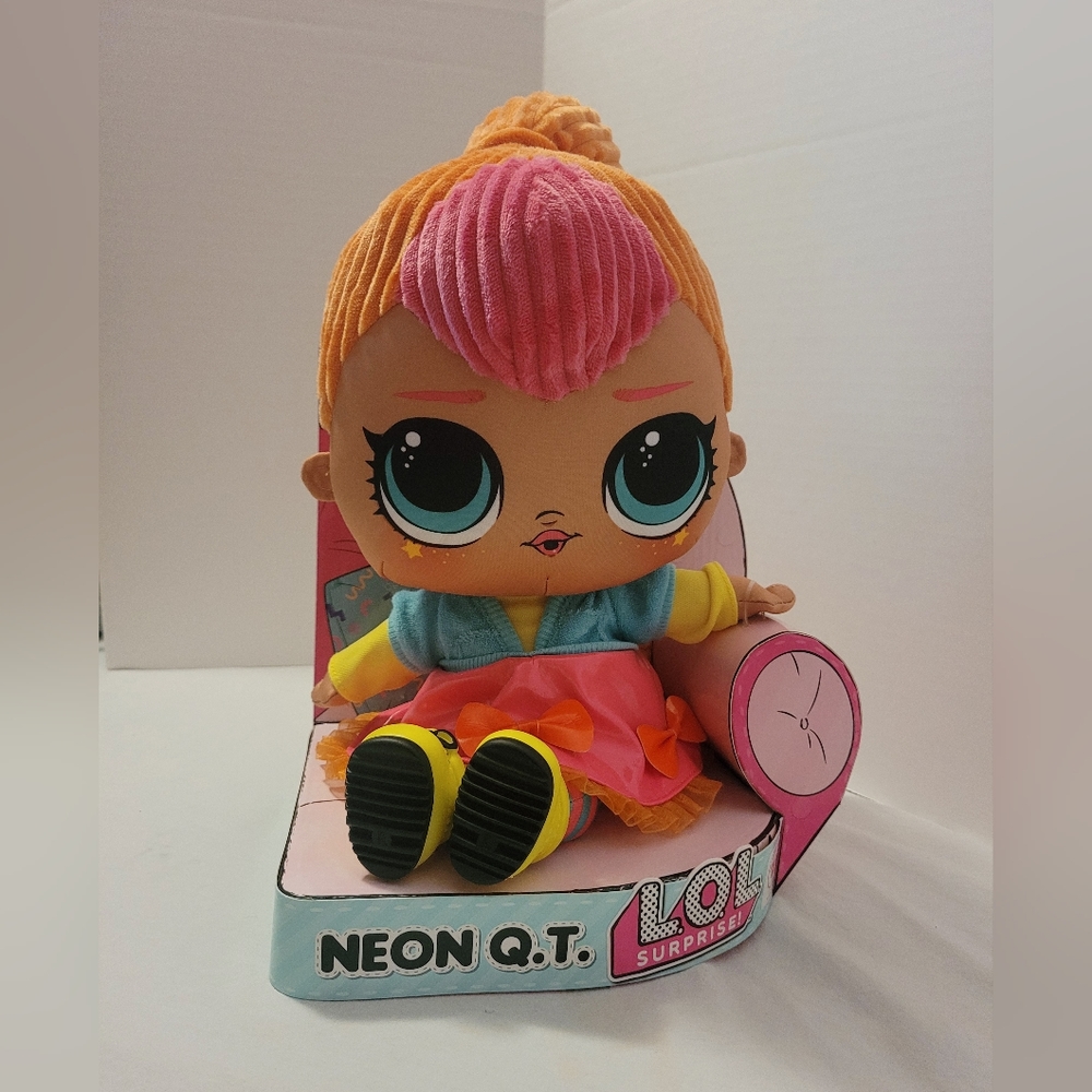 LOL Suprise Plush Neon Qt